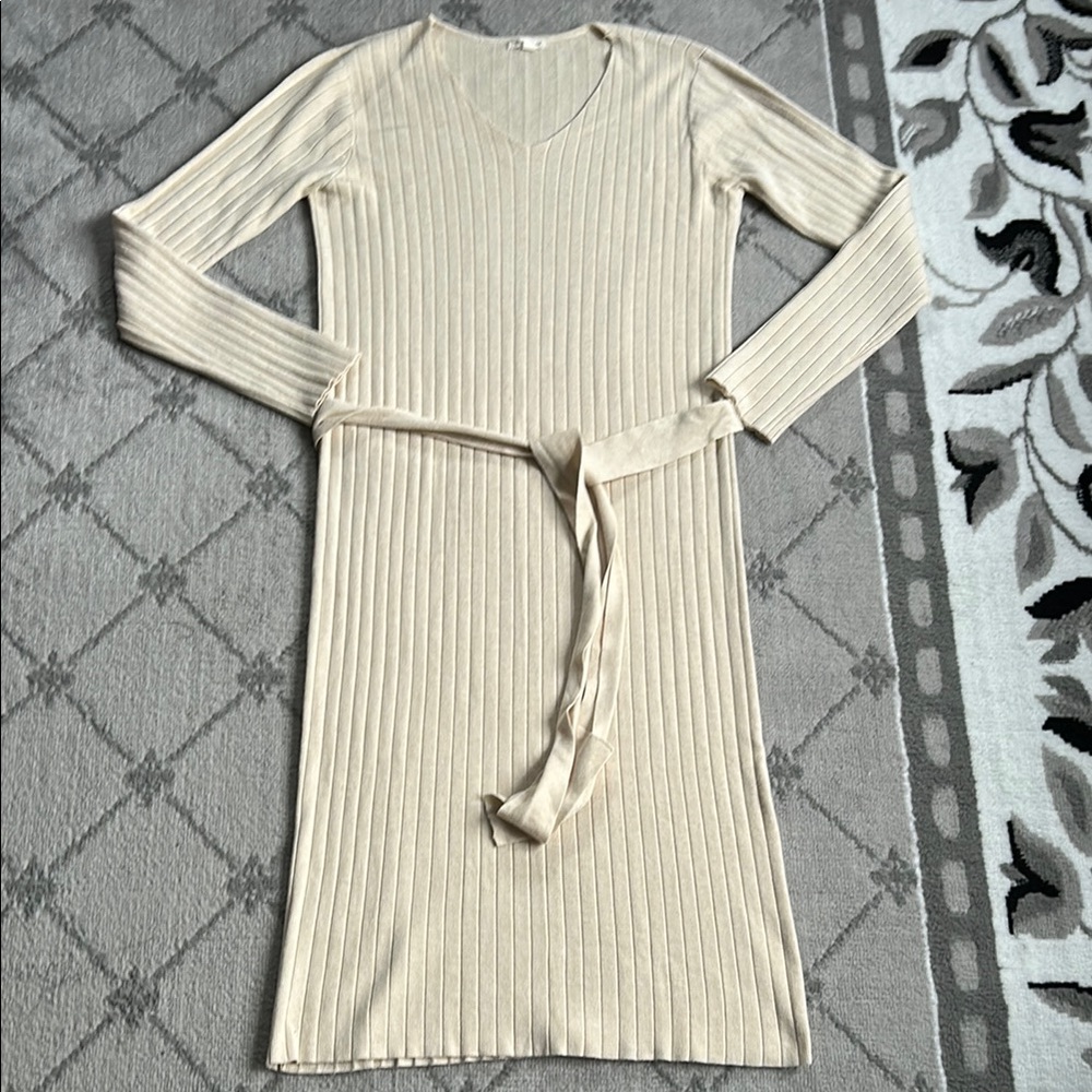 Tea n Rose Ribbed Knit Long Sleeve Dress